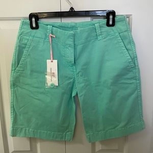 Vineyard Vines Women's 9 Inch Every Day Shorts - New with tags - size 2